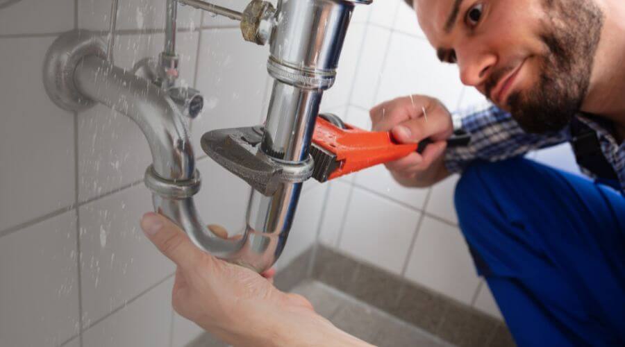 Expert burst pipe repair services in Alto, TX
